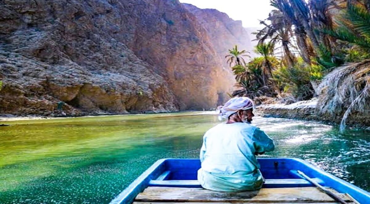 عرض لافضل اماكن سياحية في عمان للعائلات من موقع صلالة سفاري